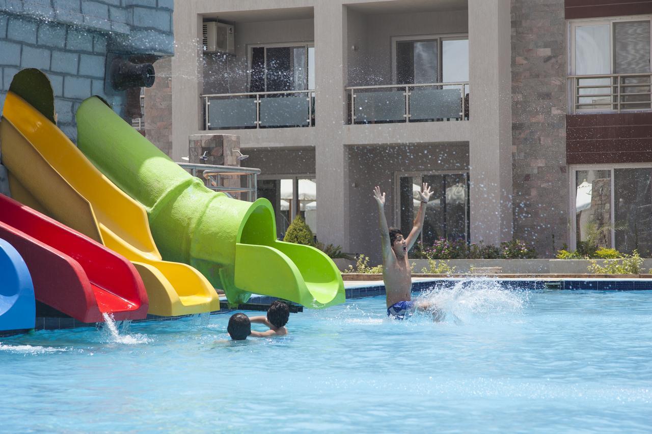 Elite Aqua Park Szálloda Ajn-Szuhna